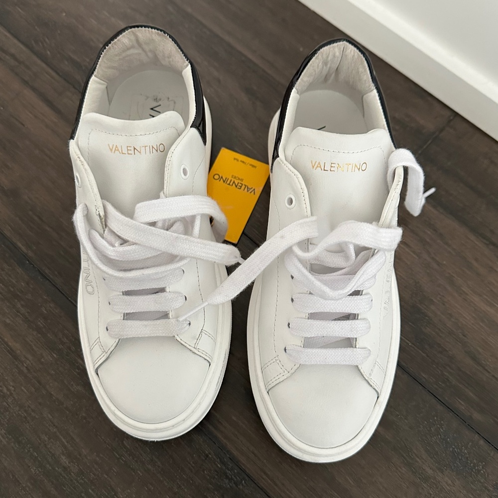VALENTINO BY MARIO Fresia Platform Sneaker Size 8.5 & 9 New w/ Pallet Markings - Picture 2 of 6